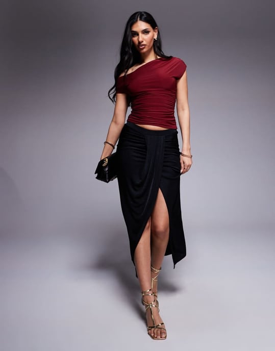 Kaiia exclusive double layered slinky drape off shoulder top in burgundy - Image 4