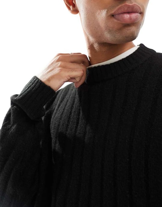 Jack & Jones oversized wide rib jumper in black - Image 4