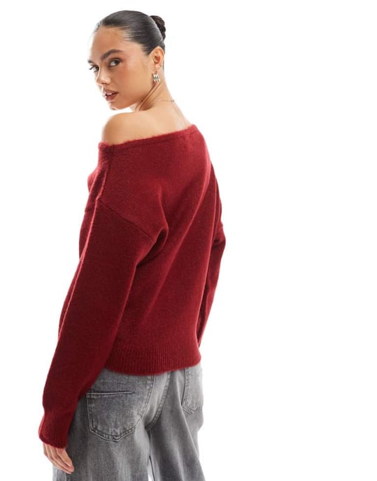 Miss Selfridge slouchy one shoulder jumper in burgundy - Image 4