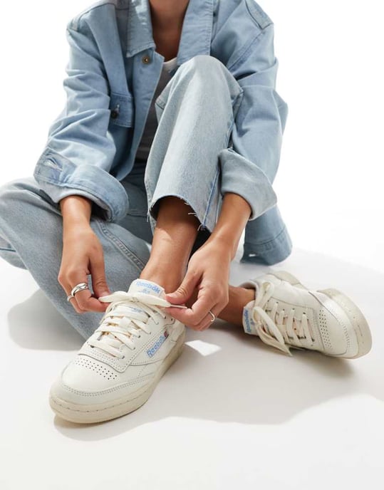 Reebok Club C 85 vintage trainers in off white - Image 4