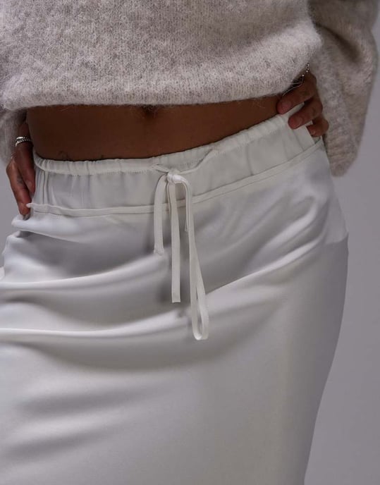 Topshop petite bias skirt with drawstring waist panel in ivory - Image 3