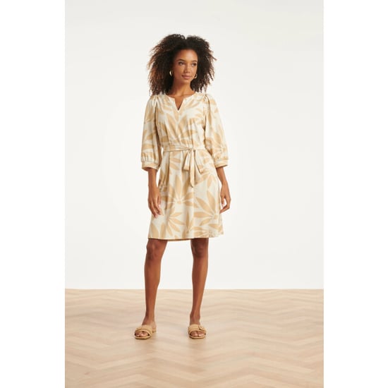 Smashed Lemon Jurk met beige bloemenprint in travelstof | - Image 6