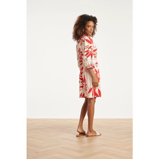 Smashed Lemon Jurk met rode bloemenprint in comfortabele travelstof | - Image 2