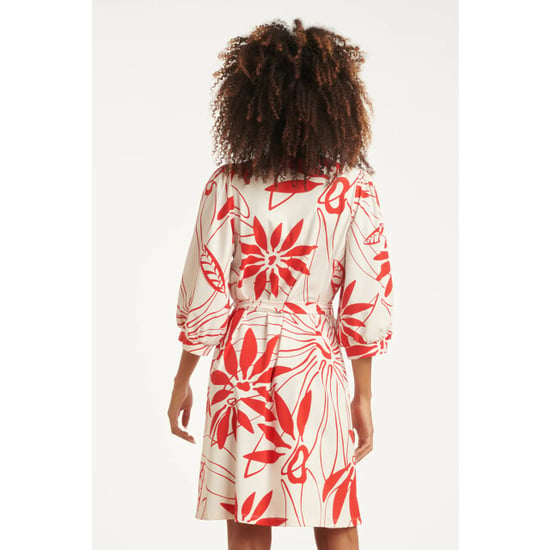 Smashed Lemon Jurk met rode bloemenprint in comfortabele travelstof | - Image 3