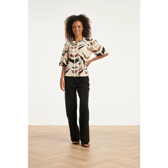 Smashed Lemon Wijde pantalon in comfortabele travelstof met strikceintuur | - Image 1