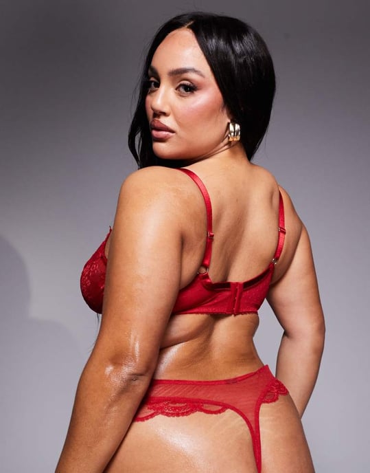 ASOS DESIGN Curve Lola lace underwired bra in red - Image 2