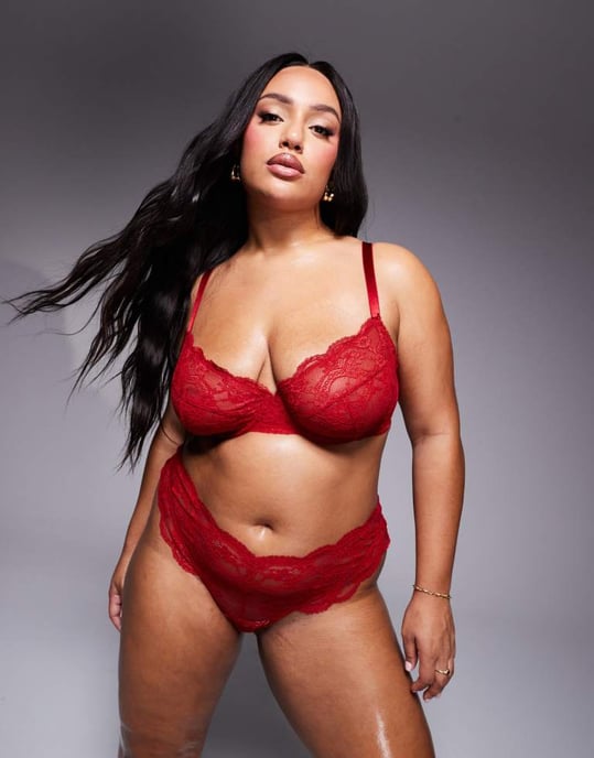 ASOS DESIGN Curve Lola lace underwired bra in red - Image 4