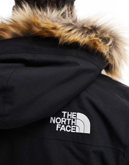 The North Face Zaneck faux fur hooded parka in black - Image 3