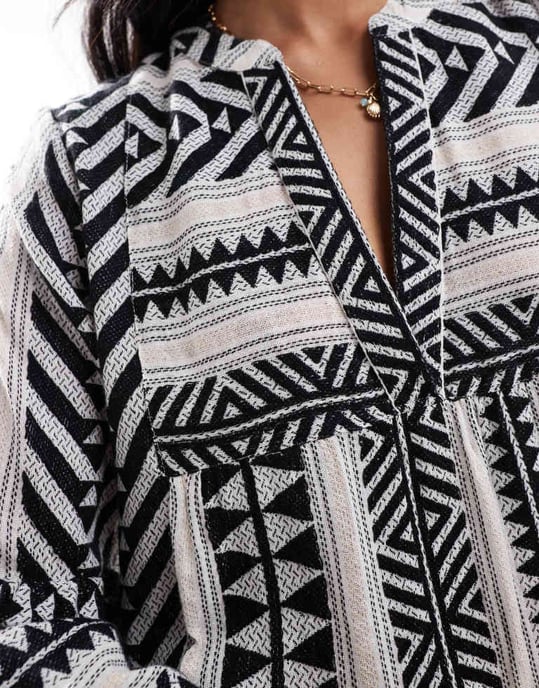 Accessorize aztec print mini beach kaftan in dark brown and white - Image 3