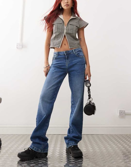 Noisy May Nila low rise wide fit jeans in mid wash - Image 1