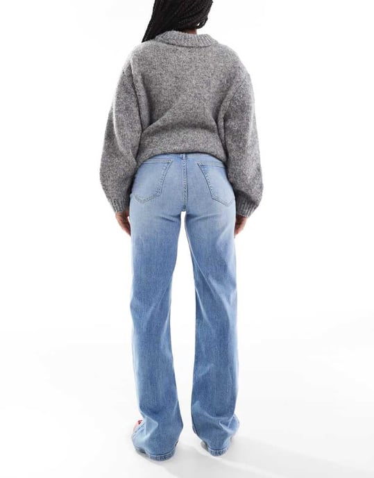 ONLY Maddie extra high waist dad jeans in light blue wash - Image 3