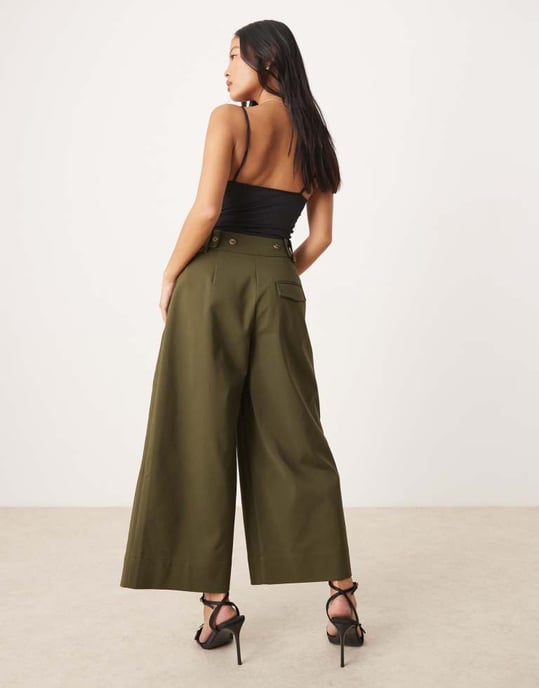 ASOS DESIGN Petite cropped adjustable tab waist trousers in olive - Image 3