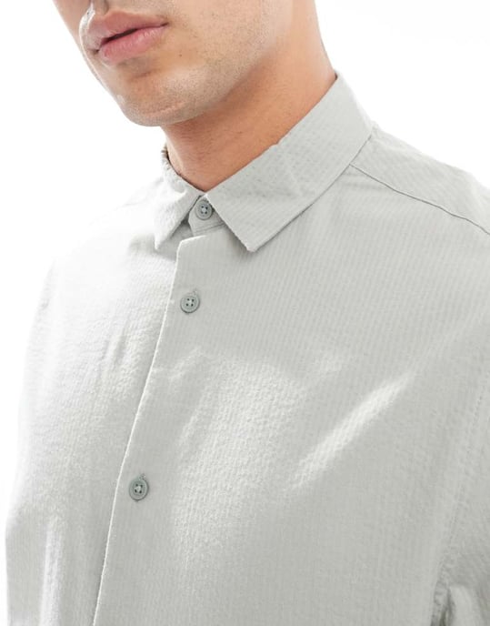 ASOS DESIGN boxy seersucker regular shirt in light green - Image 3