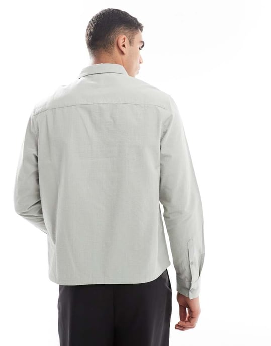 ASOS DESIGN boxy seersucker regular shirt in light green - Image 4