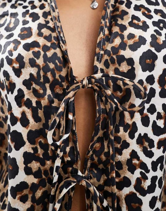 ONLY tie front blouse in leopard print - Image 2