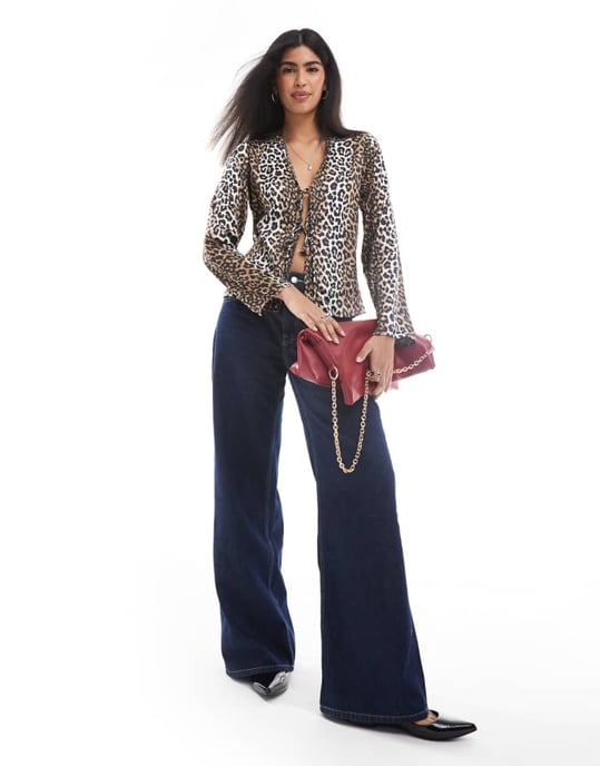ONLY tie front blouse in leopard print - Image 3