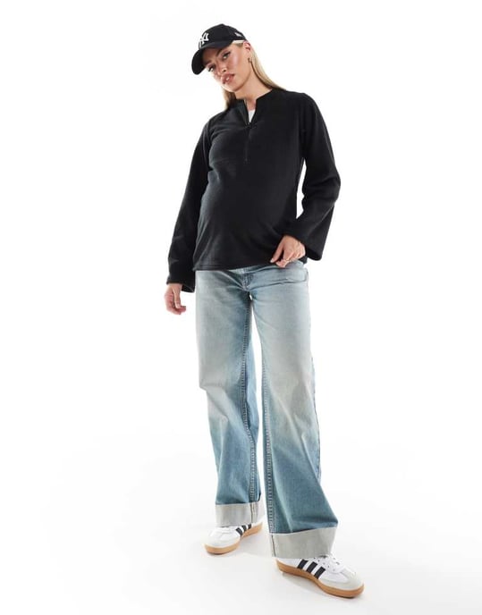 Mamalicious Maternity zip front fleece with wide sleeves in black - Image 4