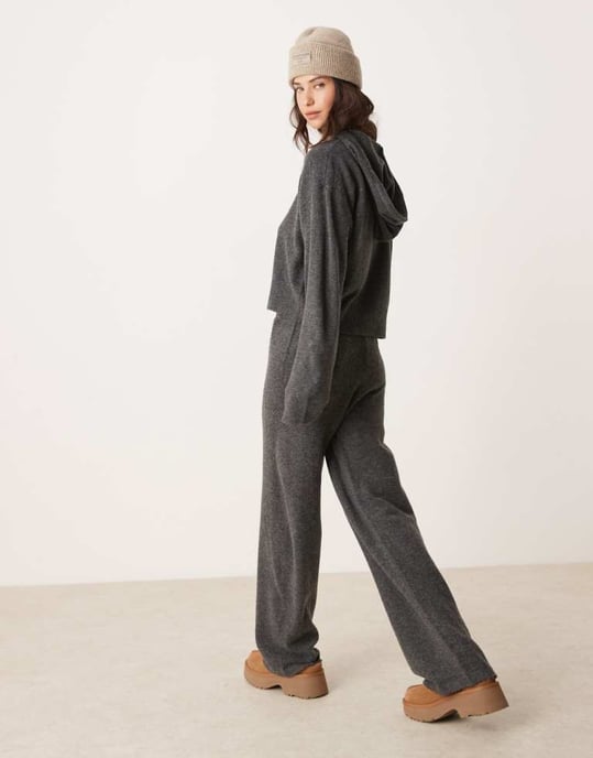 JDY knitted trouser co-ord in charcoal - Image 3