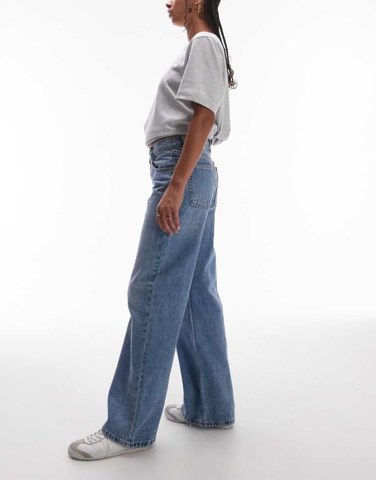 Topshop Ember low rise straight leg jean in bleach - Image 3