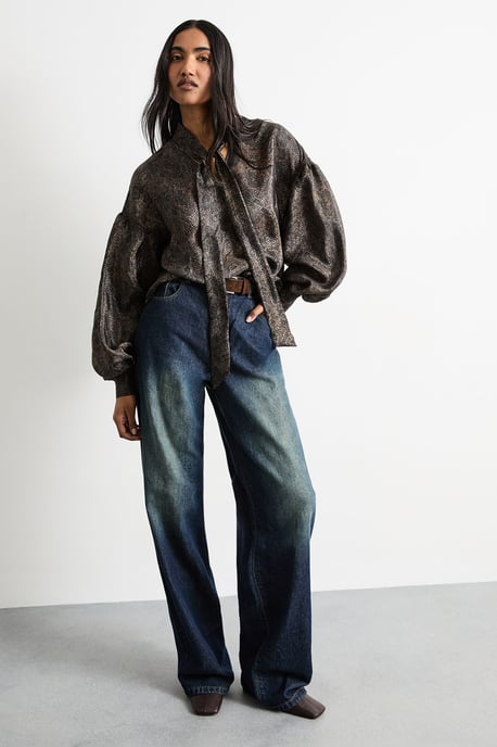 Printed Pussybow Tie Neck Blouson Sleeve Blouse - Image 4