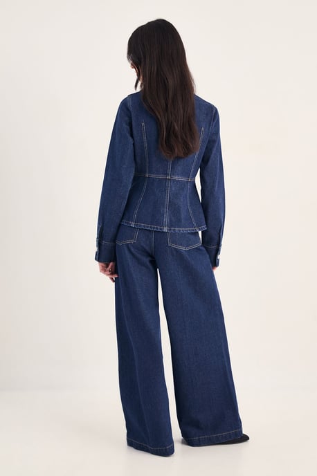 Pleated Wide Leg Jean - Image 4