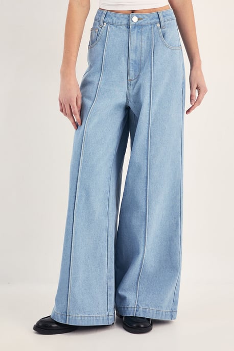 Pleated Wide Leg Jean - Image 2