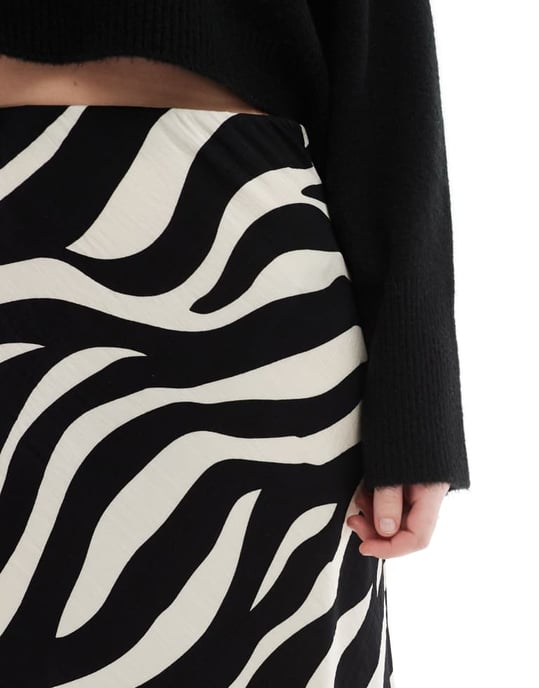 Object satin ankle skirt in mono zebra print - Image 3