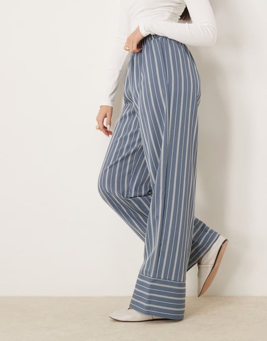 Vila wide leg stripe trouser with deep cuff detail in blue - Image 2