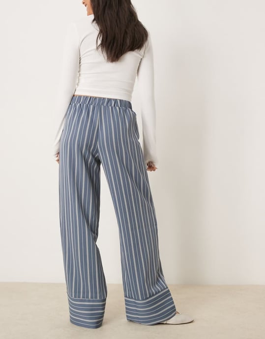 Vila wide leg stripe trouser with deep cuff detail in blue - Image 4