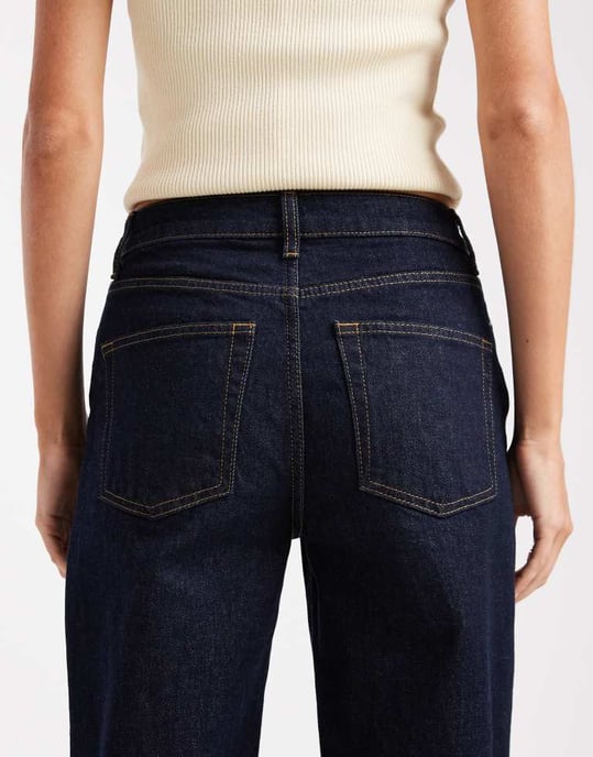 ASOS DESIGN comfort stretch straight leg jean in rinse - Image 4