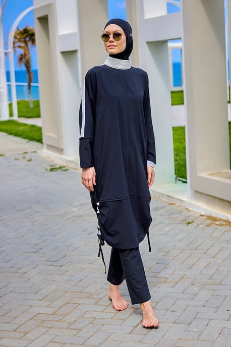 Zwarte, bescheiden badmode Burkini-set met volledige dekking - Image 1