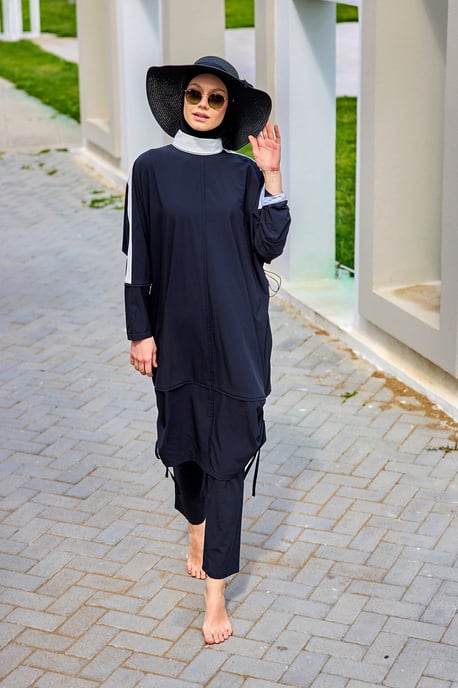 Zwarte, bescheiden badmode Burkini-set met volledige dekking - Image 4