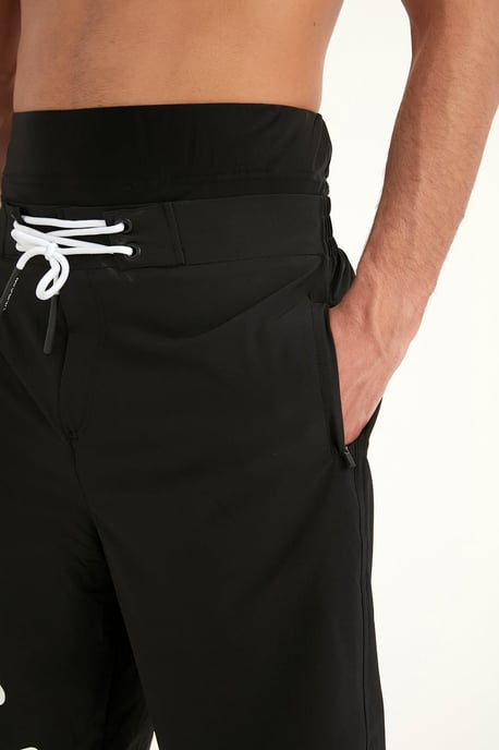 Marina Black Modest Badshorts för män - Image 5