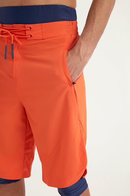 Marina Orange Modest badshorts för män - Image 4