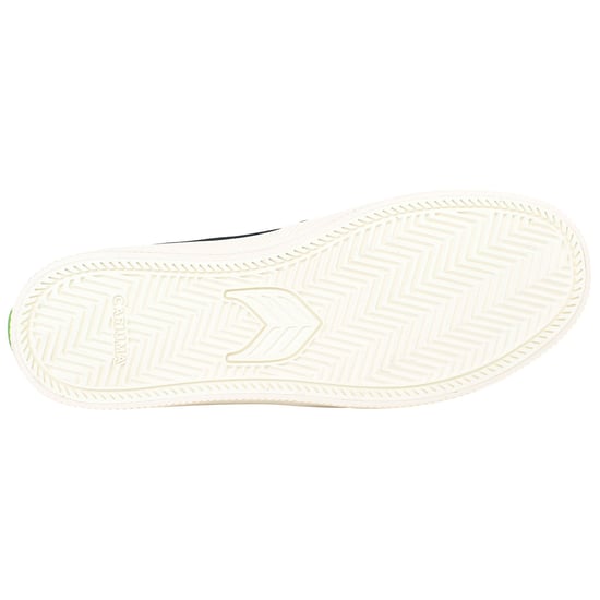 Cariuma Naioca Unisex Black Plimsolls - Image 5