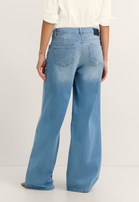 Bugatti Damen Jeans met moderne pasvorm, 5 zakken, licht uitlopend - Image 2