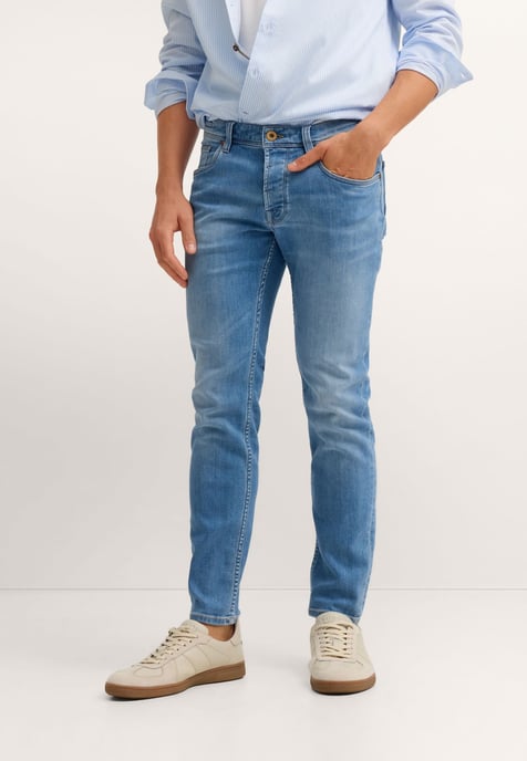 Bugatti Herren Jeans van Italiaans premium denim - Image 1