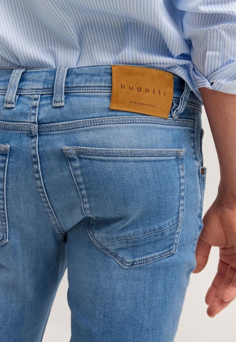 Bugatti Herren Jeans van Italiaans premium denim - Image 4