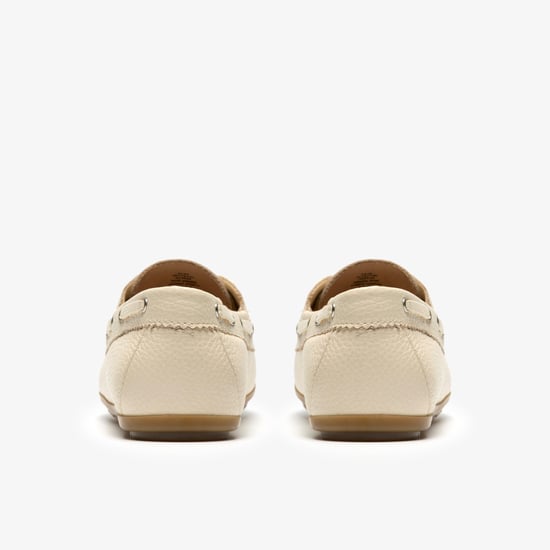Elliotte Boat Cream Leather Shoes - Image 5