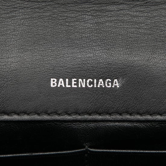 Pre-owned Embossed Leather Allover Logo Bb Wallet On Chain - Image 5