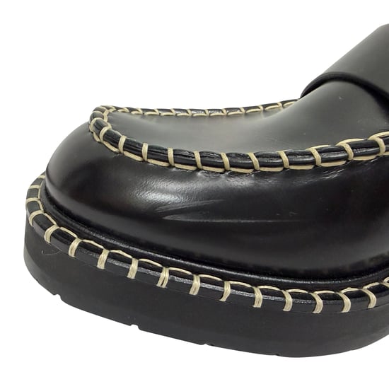 Chloé Noua Whipstitched Loafers in Black Leather - Image 5