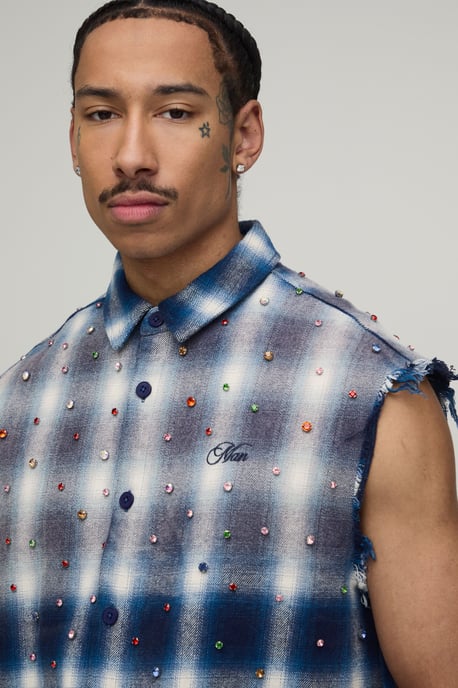 Oversized Boxy Sleeveless Raw Seam Jewel Shirt - Image 3