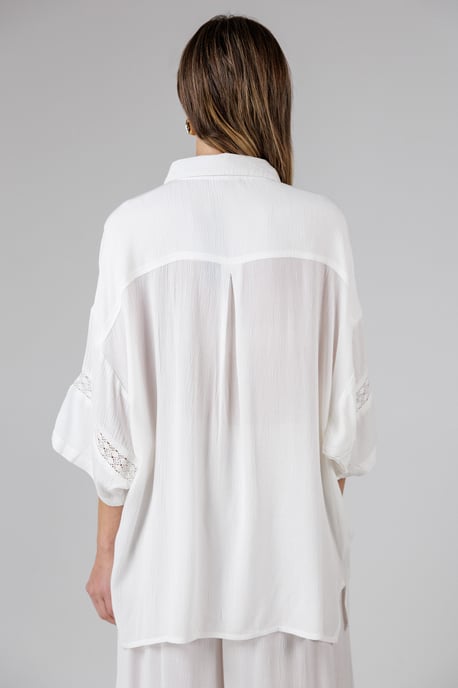 White Crinkle Trim Oversized Short Sleeve Button Up Shirt - Image 2