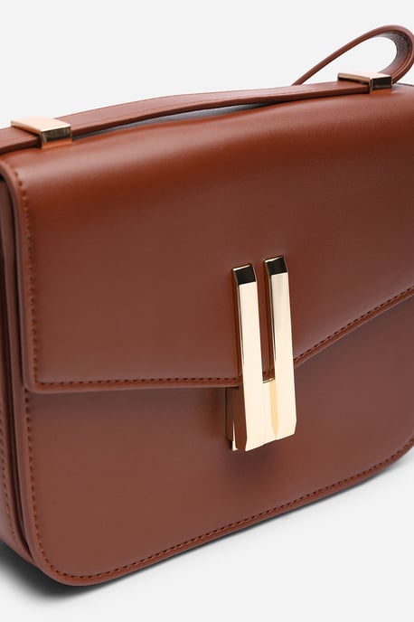 Where's That From Womens 'Delrio' Gold Clasp Cross Body Tofu Bag - Image 2