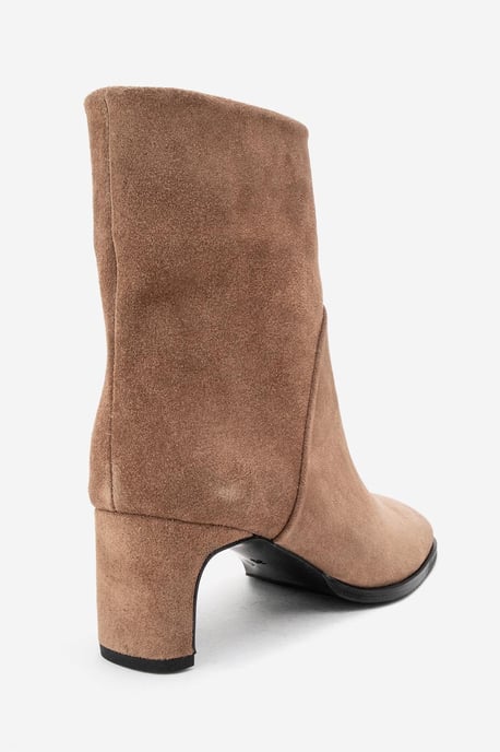 Nordy Leather Boot (Women) - Image 5