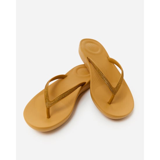 FitFlop Fitflop™ iqushion sparkle slippers – turmeric | lichtgewicht ergonomische teenslippers dames - Image 2
