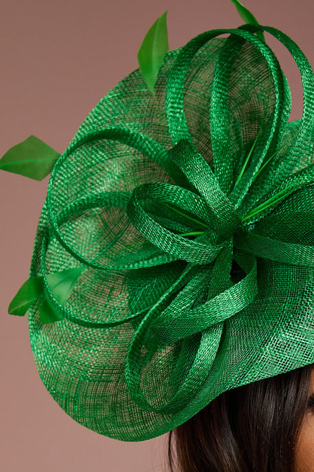 Loop And Feather Upturn Disc Fascinator - Image 3