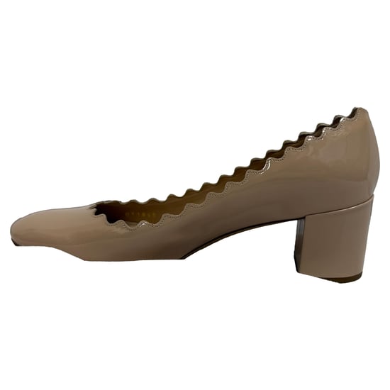 Chloé Lauren Scalloped Pumps in Beige Patent Leather - Image 5