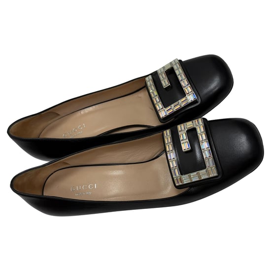 Gucci G-Embellished Block-Heeled Pumps in Black Leather - Image 5