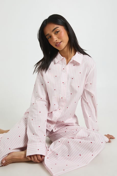 Petite Cotton Poplin Pinstripe Heart Print Long Sleeve Shirt & Trouser Pyjama Set - Image 1